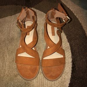Forever 21 suede strappy sandal, women’s size 6.